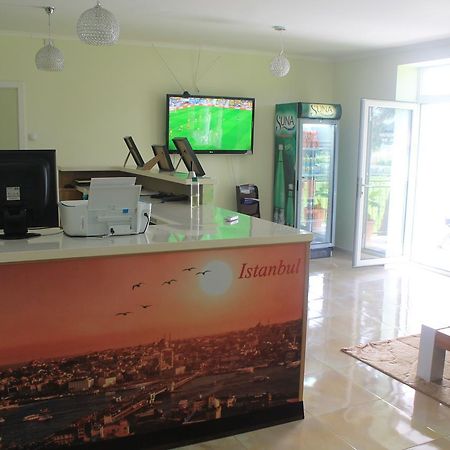 Hotel Istanbul Skopje Exteriör bild