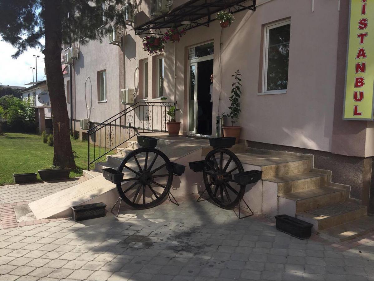 Hotel Istanbul Skopje Exteriör bild